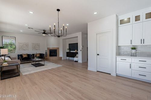 27002 23 Dr, Phoenix AZ 85085-4708 exterior