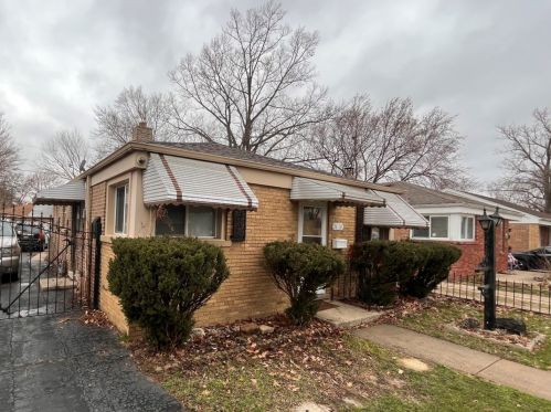 12620 Ada St, Chicago, IL 60827-6119