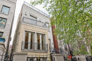 1344 Leavitt St, Chicago IL  60608-1125 exterior