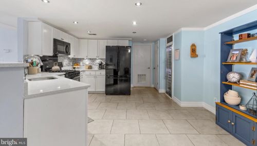 5250 Maris Ave, Alexandria VA exterior