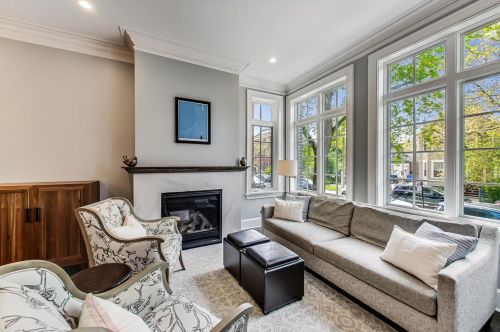 3619 Hermitage Ave, Chicago IL 60613-3506 exterior