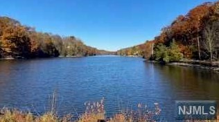 938 Homestead Dr, Fredon NJ  07860-4612 exterior