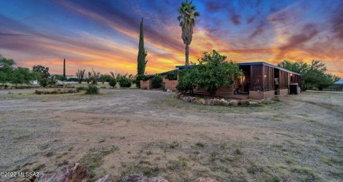 15925 Ridgemoor Ave, Tucson, AZ 85736-1424