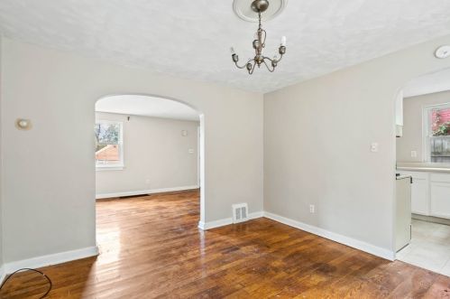 325 Johnston Rd, Pittsburgh PA 15235-1617 exterior