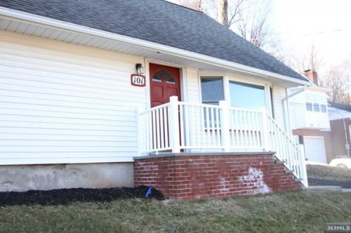 101 Hillside Dr, Paterson NJ  07508-2852 exterior