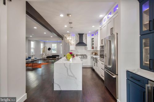 2911 17th St, Washington DC  20018-1825 exterior