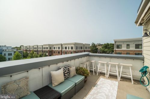 909 Montgomery, Alexandria VA 22314-1638 exterior