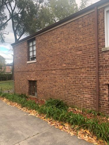 9641 Oglesby Ave, Chicago, IL 60617-4867
