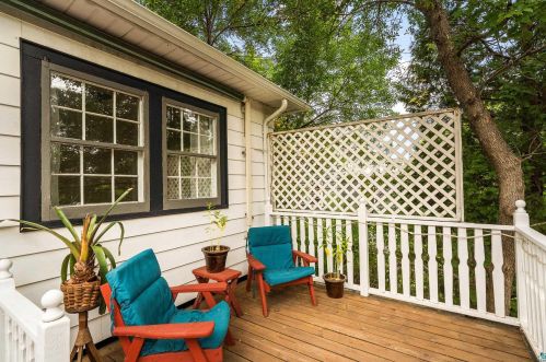 2802 Superior St, Duluth MN 55812-2345 exterior