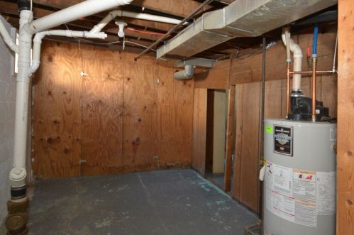 2103 Miles Ave, Kalamazoo MI  49001-5132 exterior