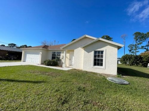 1450 Manth Ln, Fort Pierce, FL 34983-3814