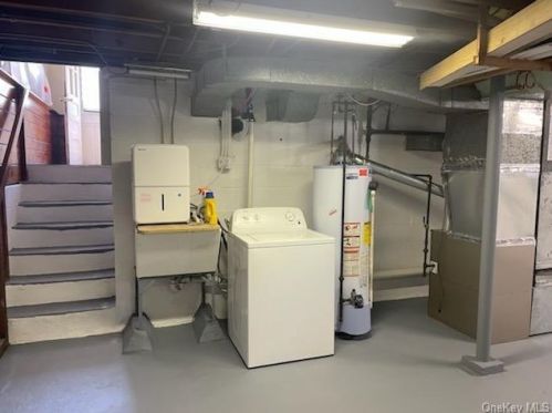 177 Quaspeck Blvd, Valley Cottage NY 10989-2431 exterior