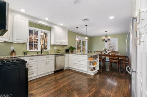 156 Kinnelon Rd, Kinnelon NJ  07405-2336 exterior