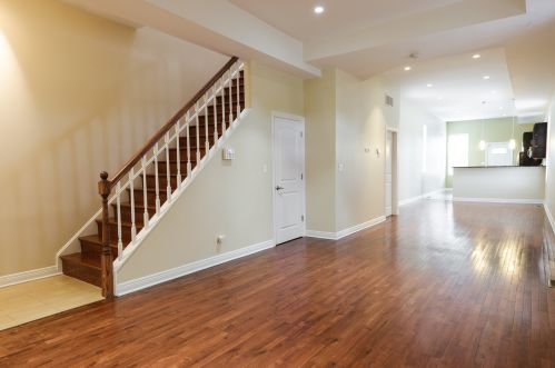 16 Seeley Ave, Chicago, IL 60612-3019