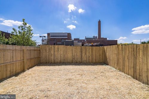 4207 Houghton St, Philadelphia PA  19128-1722 exterior