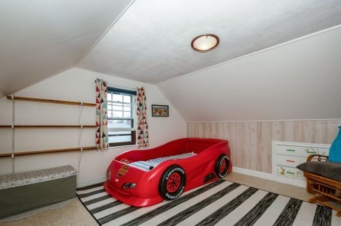 48 Housatonic St, Worcester MA 01606-1617 exterior