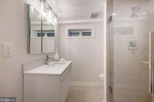 3116 Rodman St, Washington DC 20008-3117 exterior