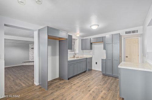 1343 Knox St, Tucson AZ 85705-2507 exterior