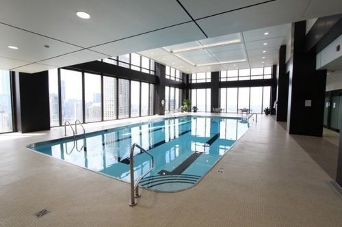 175 Delaware Pl, Chicago IL  60611-1756 exterior