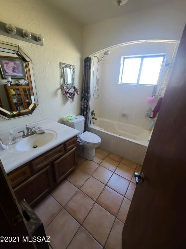 4885 Acacia Ln, Tucson AZ exterior