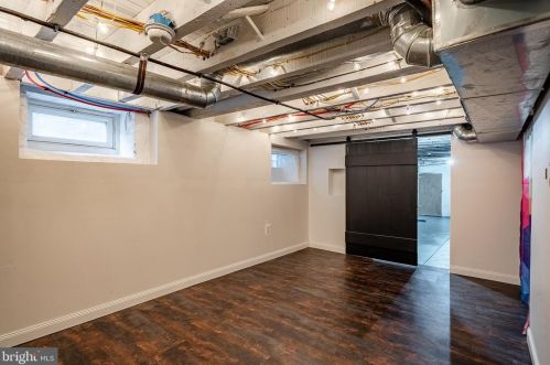 273 Hermitage St, Philadelphia PA  19127-1012 exterior