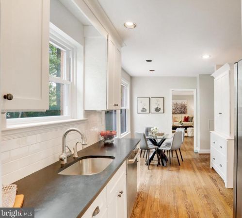 6217 29th St, Washington, DC 20015-1509