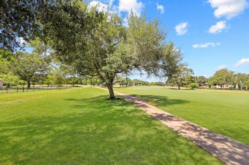 5326 Weyhill Ct, Fulshear TX 77441-4140 exterior