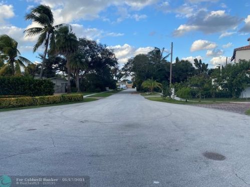 1430 4 Ct, Boca Raton FL 33432-1905 exterior