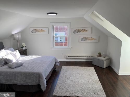 9407 Colesville Rd, Silver Spring MD 20901-4819 exterior