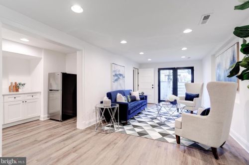 1012 8 St, Washington DC 20002-3621 exterior