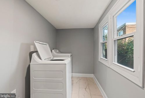 2941 Diamond St, Philadelphia PA 19122-1402 exterior