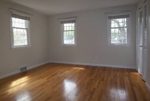 59 Blueberry Hill Rd, Springfield MA  01106-1662 exterior