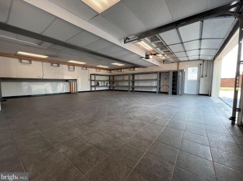 345 Pine Grove Rd, Hanover PA  17331-7702 exterior