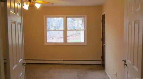 131 Simone Dr, Poughkeepsie NY 12603-3751 exterior