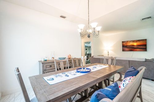 10865 Fillmore Dr, Boynton Beach FL 33437-3955 exterior