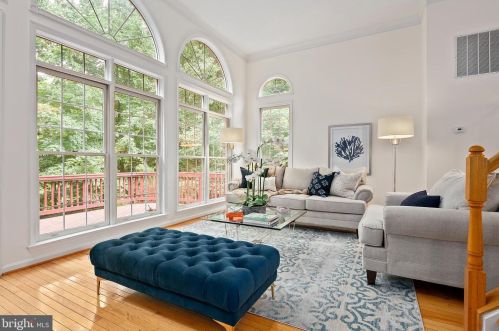 5416 Chieftain Cir, Alexandria VA  22312-2342 exterior