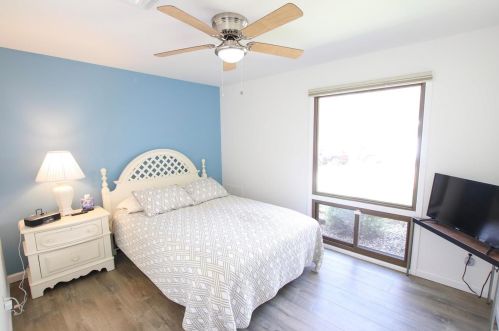 1550 Ross Ave, Saint Louis MO 63146-3817 exterior