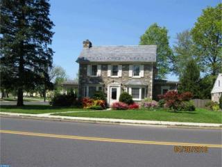 421 Park Ave, Quakertown, PA 18951-1637