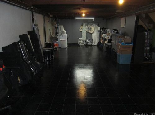 86 Boylston St, Meriden CT 06450-4737 exterior