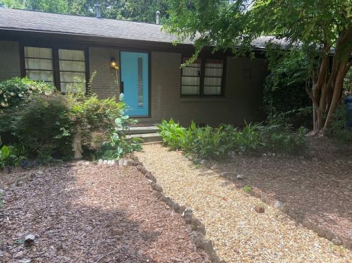 1239 Avondale Ave, Atlanta, GA 30312-3882