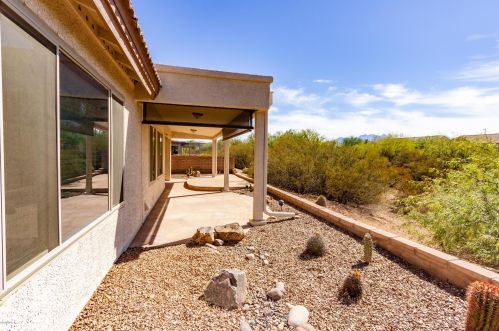 923 Night Heron Dr, Green Valley AZ 85614-6014 exterior