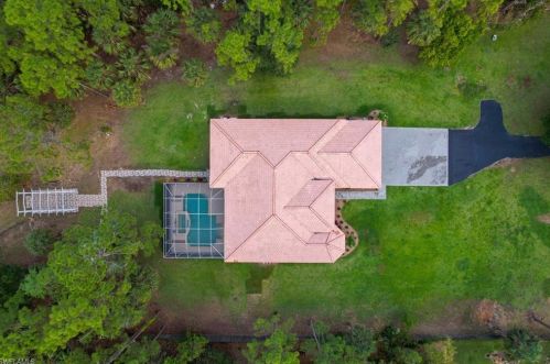 931 8 St, Naples FL 34120-3435 exterior