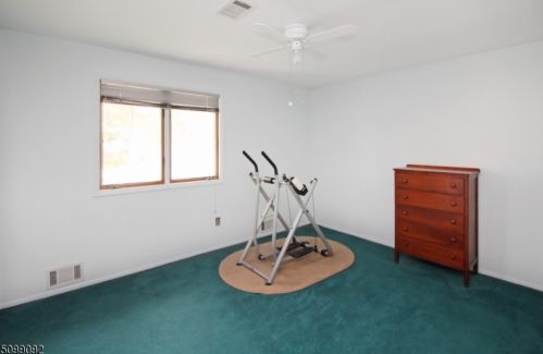 15 Glassboro Rd, Parsippany NJ 07054-3959 exterior