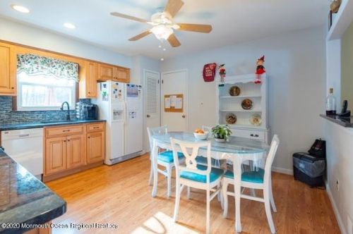 426 Frank Applegate Rd, Jackson Twp NJ 08527-2454 exterior