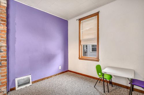 928 18th St, Manitowoc WI 54220-3133 exterior