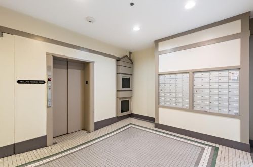 65 Weybosset St, Providence RI 02903-2830 exterior