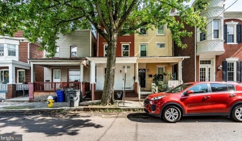 3 Walnut St, Pottstown PA 19464-5418 exterior