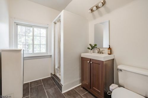 444 Richmond Ave, Maplewood NJ 07040-1414 exterior