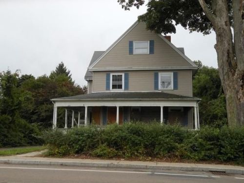 124 Somerset Ave, Taunton, MA 02780-4622