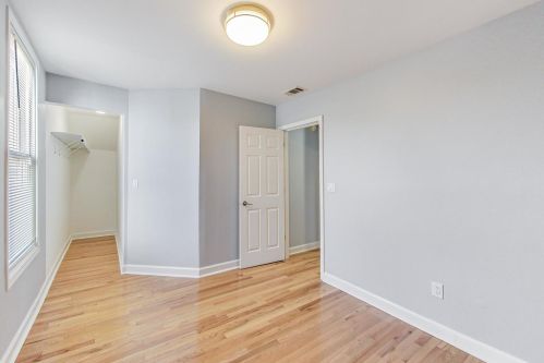 2623 Monticello Ave, Chicago IL 60618-5321 exterior